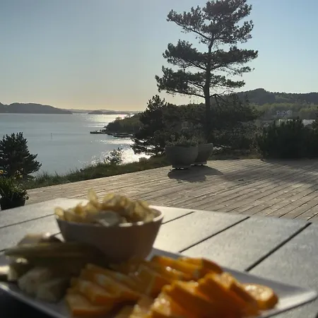 Holiday home With Panorama View Over The Sea, Close To Pulpit Rock