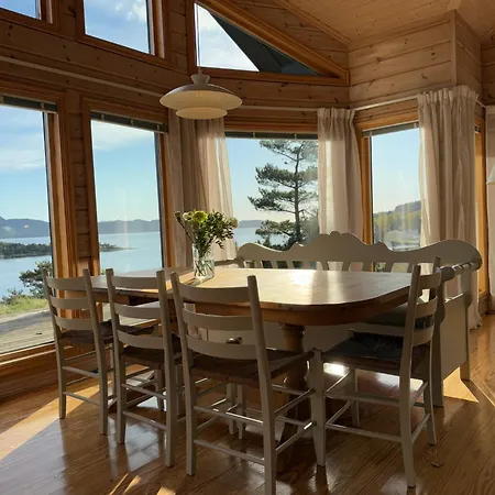 Holiday home With Panorama View Over The Sea, Close To Pulpit Rock *